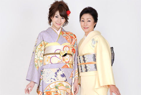 受け継がれる想い…… 成人式には母親の振袖を着よう