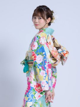 まるやま・京彩グループ振袖ラインナップ