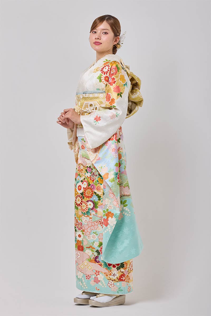 【MK-1612】鮮やかな彩りと華やかな花模様が映える優美な振袖