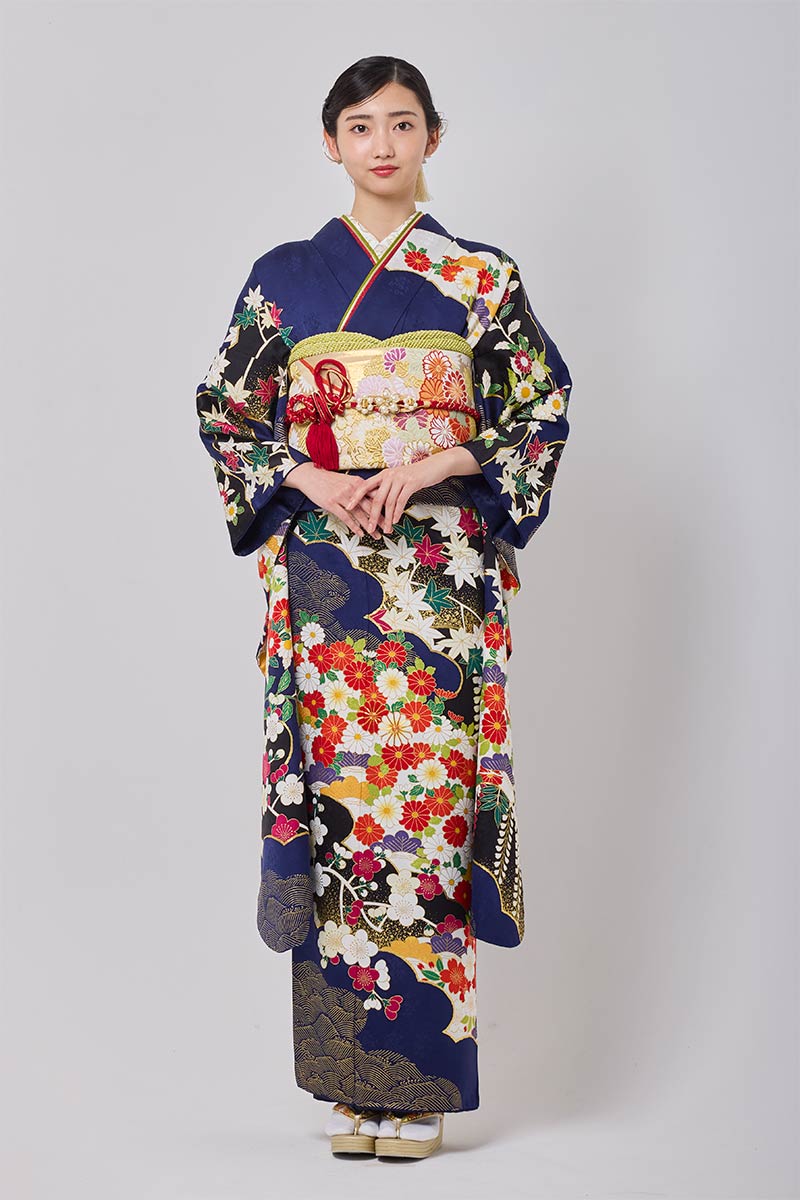 【MK-1614】深い紺地に華やかな花模様が映える豪華な振袖