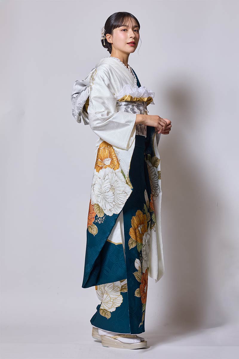 【MK-1712】深い青に映える牡丹の余白美