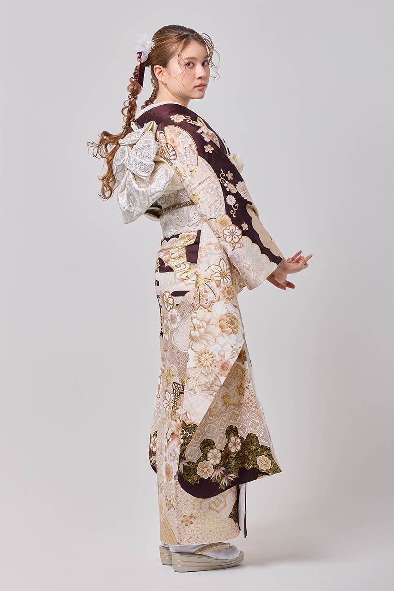 保護中: 【MK-1715】淡くやわらぐ花模様が気品ある可憐な振袖