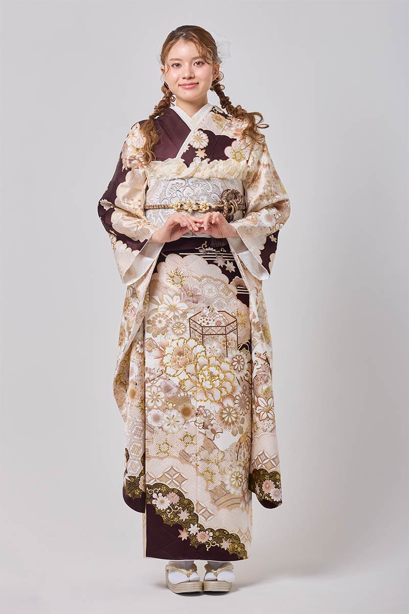 保護中: 【MK-1715】淡くやわらぐ花模様が気品ある可憐な振袖